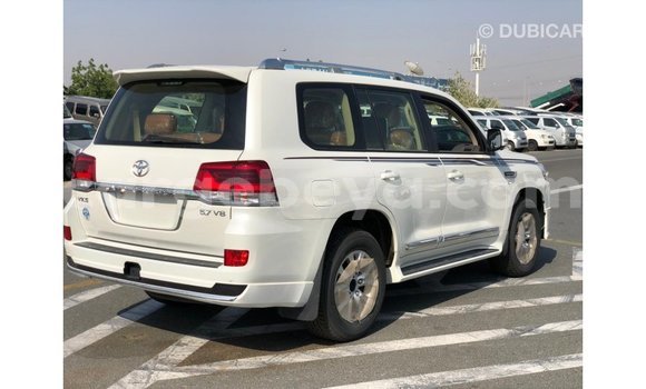 Buy Import Toyota Land Cruiser White Car in Import - Dubai in Ethiopia Buy Import Toyota Land Cruiser White Car in Import - Dubai in Ethiopia