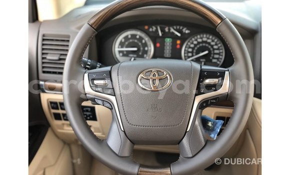 Buy Import Toyota Land Cruiser White Car in Import - Dubai in Ethiopia Buy Import Toyota Land Cruiser White Car in Import - Dubai in Ethiopia