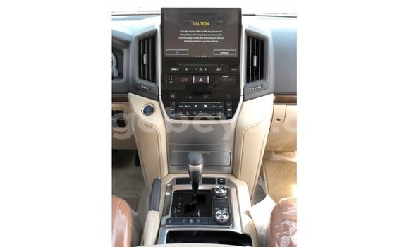 Buy Import Toyota Land Cruiser White Car in Import - Dubai in Ethiopia Buy Import Toyota Land Cruiser White Car in Import - Dubai in Ethiopia