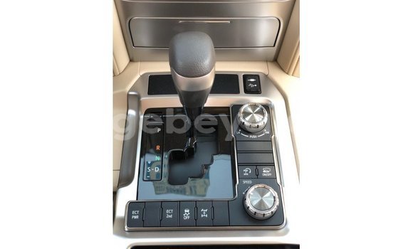 Buy Import Toyota Land Cruiser White Car in Import - Dubai in Ethiopia Buy Import Toyota Land Cruiser White Car in Import - Dubai in Ethiopia