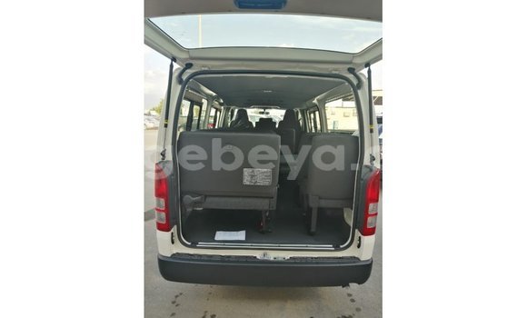 Buy Import Toyota DA White Truck in Import - Dubai in Ethiopia Buy Import Toyota DA White Truck in Import - Dubai in Ethiopia