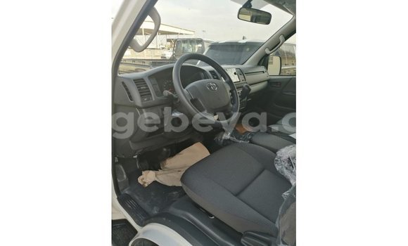 Buy Import Toyota DA White Truck in Import - Dubai in Ethiopia Buy Import Toyota DA White Truck in Import - Dubai in Ethiopia