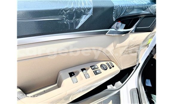 Buy Import Hyundai Elantra White Car in Import - Dubai in Ethiopia Buy Import Hyundai Elantra White Car in Import - Dubai in Ethiopia