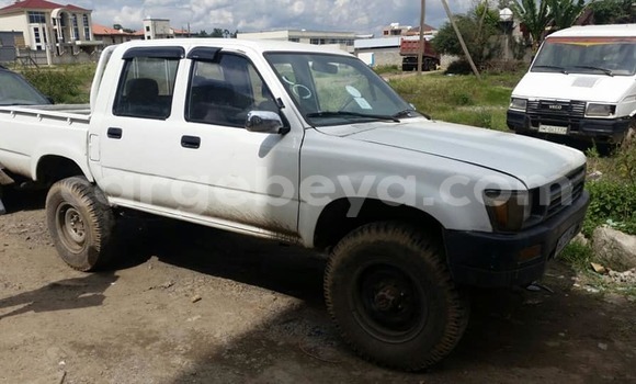 Buy Used Toyota Hilux White Car in Addis–Ababa in Ethiopia Buy Used Toyota Hilux White Car in Addis–Ababa in Ethiopia