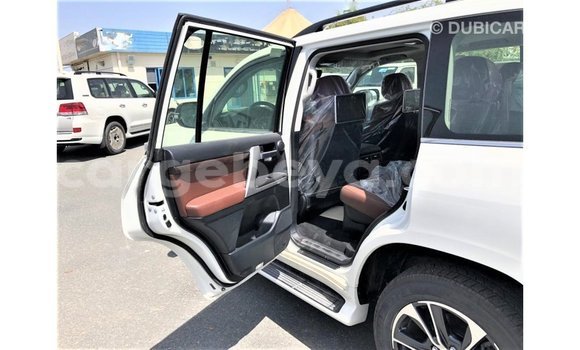 Buy Import Toyota Land Cruiser White Car in Import - Dubai in Ethiopia Buy Import Toyota Land Cruiser White Car in Import - Dubai in Ethiopia