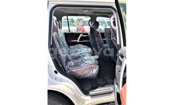 Buy Import Toyota Land Cruiser White Car in Import - Dubai in Ethiopia Buy Import Toyota Land Cruiser White Car in Import - Dubai in Ethiopia