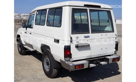 Buy Import Toyota Land Cruiser White Car in Import - Dubai in Ethiopia Buy Import Toyota Land Cruiser White Car in Import - Dubai in Ethiopia