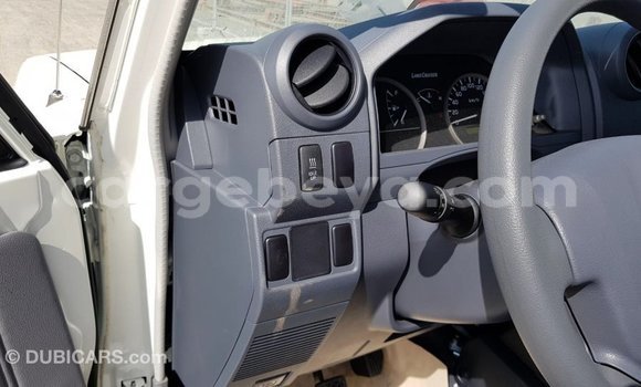 Buy Import Toyota Land Cruiser White Car in Import - Dubai in Ethiopia Buy Import Toyota Land Cruiser White Car in Import - Dubai in Ethiopia