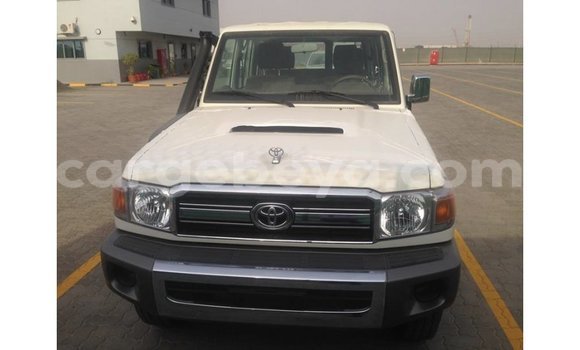 Buy Import Toyota Land Cruiser White Car in Import - Dubai in Ethiopia Buy Import Toyota Land Cruiser White Car in Import - Dubai in Ethiopia