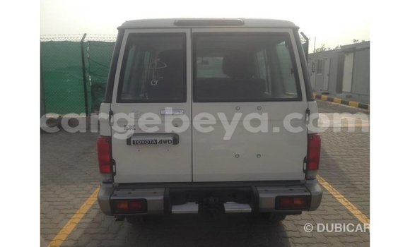 Buy Import Toyota Land Cruiser White Car in Import - Dubai in Ethiopia Buy Import Toyota Land Cruiser White Car in Import - Dubai in Ethiopia