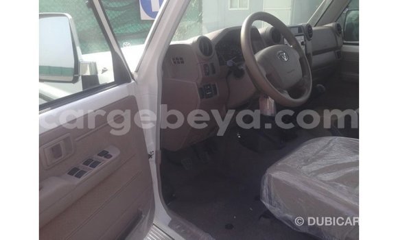 Buy Import Toyota Land Cruiser White Car in Import - Dubai in Ethiopia Buy Import Toyota Land Cruiser White Car in Import - Dubai in Ethiopia