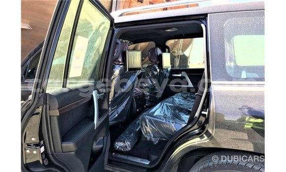 Acheter Import Voiture Toyota Land Cruiser Noir à Import - Dubai, Ethiopie Acheter Import Voiture Toyota Land Cruiser Noir à Import - Dubai, Ethiopie