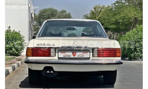 ይግዙ Imported Mercedes-Benz 190 ነጭ መኪና በ Import - Dubai በ ኢትዮጵያ ይግዙ Imported Mercedes-Benz 190 ነጭ መኪና በ Import - Dubai በ ኢትዮጵያ