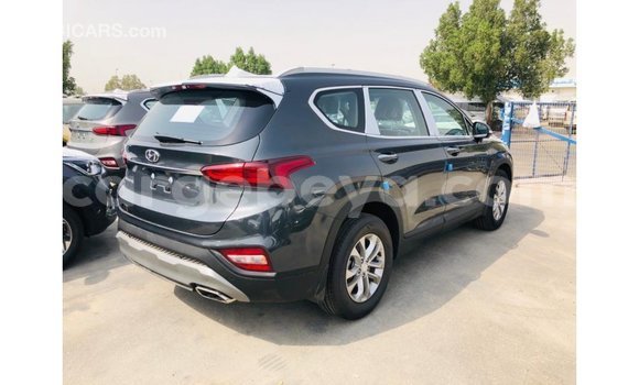 Buy Import Hyundai Santa Fe Green Car in Import - Dubai in Ethiopia Buy Import Hyundai Santa Fe Green Car in Import - Dubai in Ethiopia