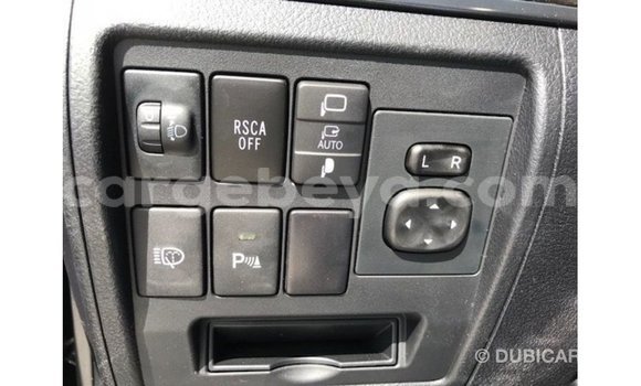 ይግዙ Imported Toyota Land Cruiser ጥቁር መኪና በ Import - Dubai በ ኢትዮጵያ ይግዙ Imported Toyota Land Cruiser ጥቁር መኪና በ Import - Dubai በ ኢትዮጵያ