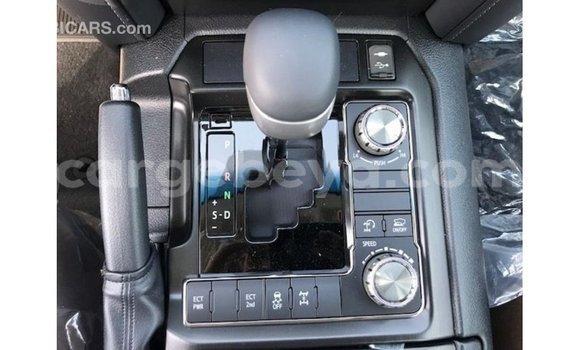 ይግዙ Imported Toyota Land Cruiser ጥቁር መኪና በ Import - Dubai በ ኢትዮጵያ ይግዙ Imported Toyota Land Cruiser ጥቁር መኪና በ Import - Dubai በ ኢትዮጵያ