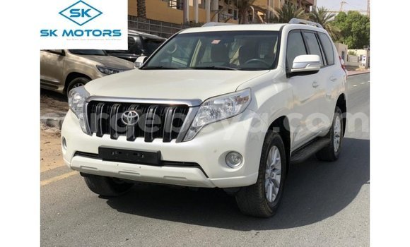 Acheter Import Voiture Toyota Prado Blanc à Import - Dubai, Ethiopie Acheter Import Voiture Toyota Prado Blanc à Import - Dubai, Ethiopie