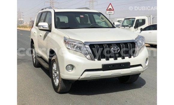 Acheter Import Voiture Toyota Prado Blanc à Import - Dubai, Ethiopie Acheter Import Voiture Toyota Prado Blanc à Import - Dubai, Ethiopie