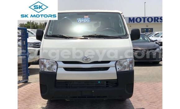 Buy Import Toyota DA White Truck in Import - Dubai in Ethiopia