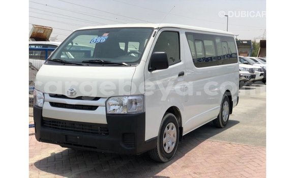 Buy Import Toyota DA White Truck in Import - Dubai in Ethiopia Buy Import Toyota DA White Truck in Import - Dubai in Ethiopia