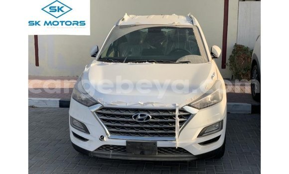 Acheter Import Voiture Hyundai Tucson Blanc à Import - Dubai, Ethiopie Acheter Import Voiture Hyundai Tucson Blanc à Import - Dubai, Ethiopie