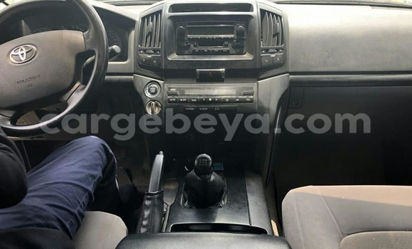Buy Used Toyota Land Cruiser Prado White Car in Addis–Ababa in Ethiopia Buy Used Toyota Land Cruiser Prado White Car in Addis–Ababa in Ethiopia