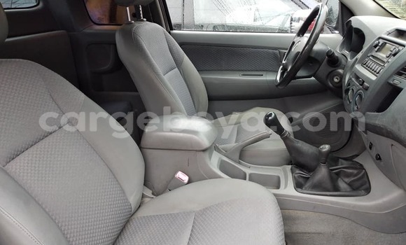 Buy Used Toyota Hilux Silver Car in Addis–Ababa in Ethiopia Buy Used Toyota Hilux Silver Car in Addis–Ababa in Ethiopia