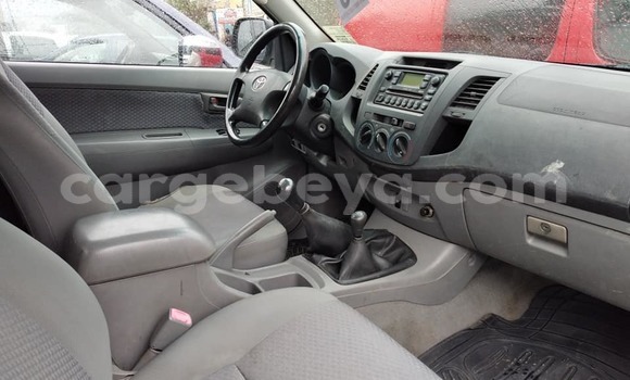 Buy Used Toyota Hilux Silver Car in Addis–Ababa in Ethiopia Buy Used Toyota Hilux Silver Car in Addis–Ababa in Ethiopia