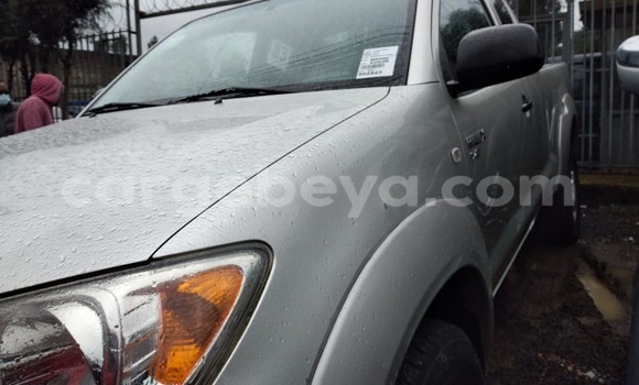 Buy Used Toyota Hilux Silver Car in Addis–Ababa in Ethiopia Buy Used Toyota Hilux Silver Car in Addis–Ababa in Ethiopia