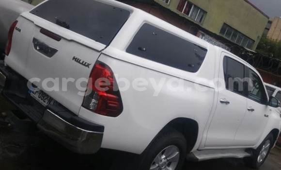 Buy Used Toyota Hilux White Car in Addis–Ababa in Ethiopia Buy Used Toyota Hilux White Car in Addis–Ababa in Ethiopia