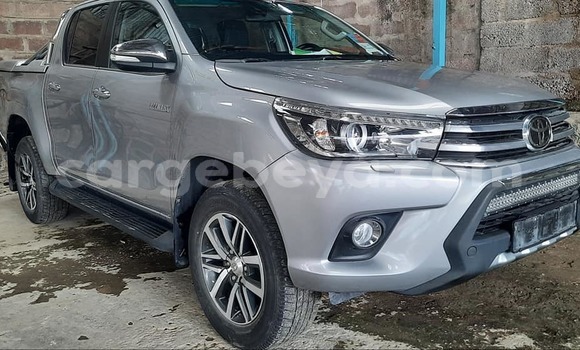 Buy Used Toyota Hilux Silver Car in Addis–Ababa in Ethiopia Buy Used Toyota Hilux Silver Car in Addis–Ababa in Ethiopia