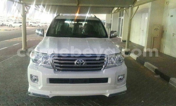 Buy Used Toyota Land Cruiser White Car in Addis–Ababa in Ethiopia Buy Used Toyota Land Cruiser White Car in Addis–Ababa in Ethiopia