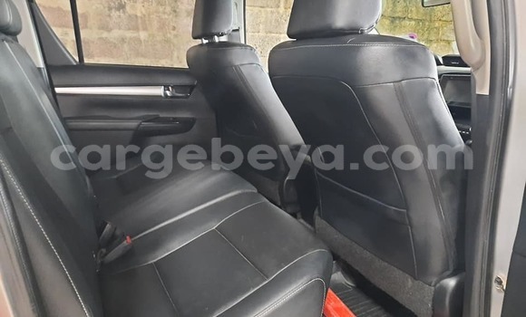 Buy Used Toyota Hilux Silver Car in Addis–Ababa in Ethiopia Buy Used Toyota Hilux Silver Car in Addis–Ababa in Ethiopia