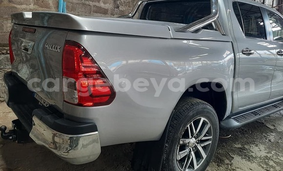 Buy Used Toyota Hilux Silver Car in Addis–Ababa in Ethiopia Buy Used Toyota Hilux Silver Car in Addis–Ababa in Ethiopia