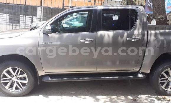 Buy Used Toyota Hilux Silver Car in Addis–Ababa in Ethiopia Buy Used Toyota Hilux Silver Car in Addis–Ababa in Ethiopia