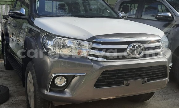 Buy Used Toyota Hilux Black Car in Addis–Ababa in Ethiopia Buy Used Toyota Hilux Black Car in Addis–Ababa in Ethiopia