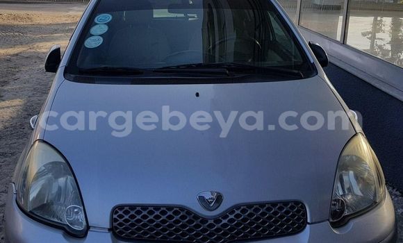 Oofamaa Toyota Vitz Silver Makiinaa iti Addis–Ababa keessatti Ethiopia keessatti Oofamaa Toyota Vitz Silver Makiinaa iti Addis–Ababa keessatti Ethiopia keessatti