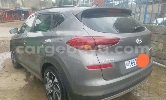 Oofamaa Hyundai Tucson Other Makiinaa iti Addis–Ababa keessatti Ethiopia keessatti Oofamaa Hyundai Tucson Other Makiinaa iti Addis–Ababa keessatti Ethiopia keessatti
