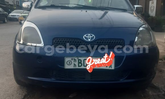 Oofamaa Toyota Vitz Blue Makiinaa iti Addis–Ababa keessatti Ethiopia keessatti Oofamaa Toyota Vitz Blue Makiinaa iti Addis–Ababa keessatti Ethiopia keessatti