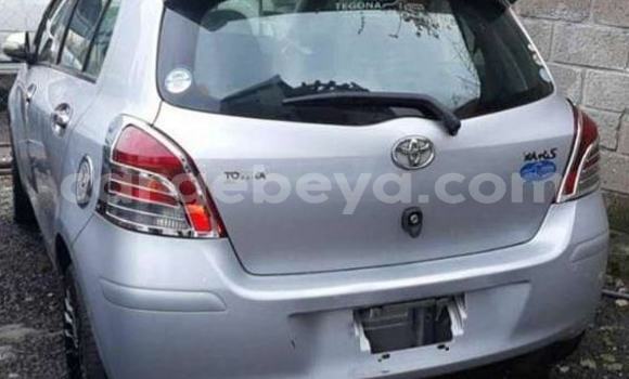 Oofamaa Toyota Vitz Silver Makiinaa iti Addis–Ababa keessatti Ethiopia keessatti Oofamaa Toyota Vitz Silver Makiinaa iti Addis–Ababa keessatti Ethiopia keessatti