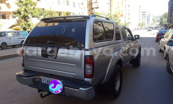 Buy Used Nissan Navara Silver Car in Addis–Ababa in Ethiopia Buy Used Nissan Navara Silver Car in Addis–Ababa in Ethiopia