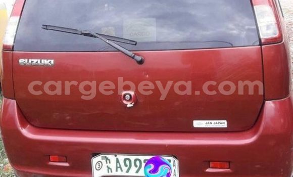 Oofamaa Suzuki Kei Red Makiinaa iti Addis–Ababa keessatti Ethiopia keessatti Oofamaa Suzuki Kei Red Makiinaa iti Addis–Ababa keessatti Ethiopia keessatti