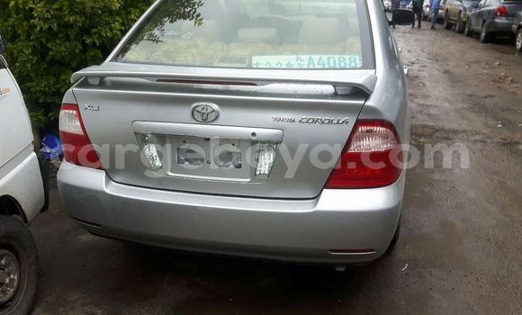 Oofamaa Toyota Corolla Silver Makiinaa iti Addis–Ababa keessatti Ethiopia keessatti Oofamaa Toyota Corolla Silver Makiinaa iti Addis–Ababa keessatti Ethiopia keessatti