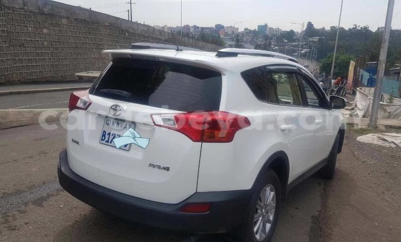 Buy Used Toyota RAV4 White Car in Addis–Ababa in Ethiopia Buy Used Toyota RAV4 White Car in Addis–Ababa in Ethiopia