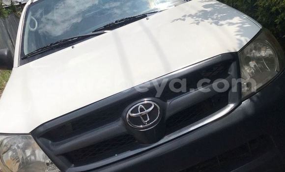 Buy Used Toyota Pickup White Car in Addis–Ababa in Ethiopia Buy Used Toyota Pickup White Car in Addis–Ababa in Ethiopia