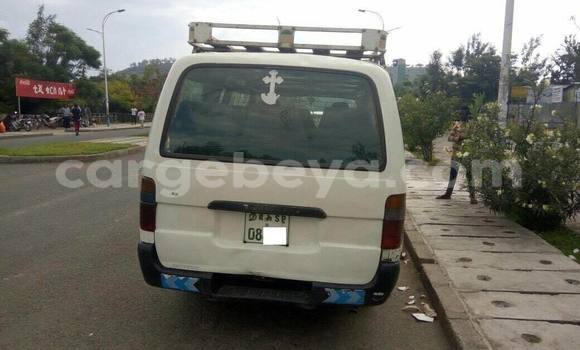 Buy Used Toyota Hiace White Car in Addis–Ababa in Ethiopia Buy Used Toyota Hiace White Car in Addis–Ababa in Ethiopia
