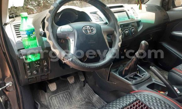 Buy Used Toyota Hilux Blue Car in Addis–Ababa in Ethiopia Buy Used Toyota Hilux Blue Car in Addis–Ababa in Ethiopia