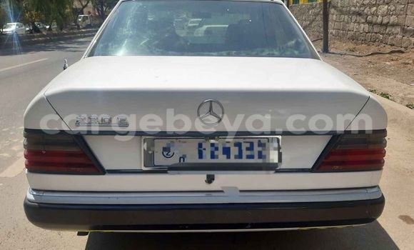 Buy Used Mercedes-Benz E–Class White Car in Addis–Ababa in Ethiopia Buy Used Mercedes-Benz E–Class White Car in Addis–Ababa in Ethiopia