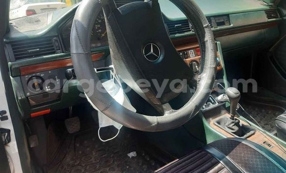 Buy Used Mercedes-Benz E–Class White Car in Addis–Ababa in Ethiopia Buy Used Mercedes-Benz E–Class White Car in Addis–Ababa in Ethiopia