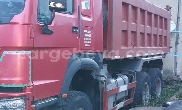 Buy Used Sino Howo Red Truck in Addis–Ababa in Ethiopia